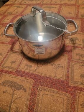 T.J.Maxx Stainless Steel Stockpot with Glass Lid - Silver